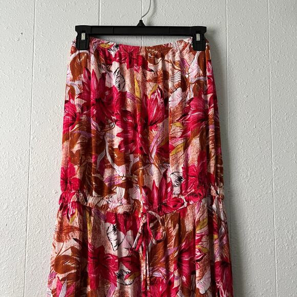 Floral Maxi Dress in Red and Pink - Picture 3 of 14